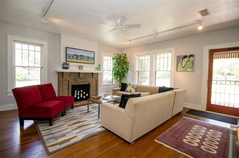 1115 W 22nd St - Photo 3 of 19