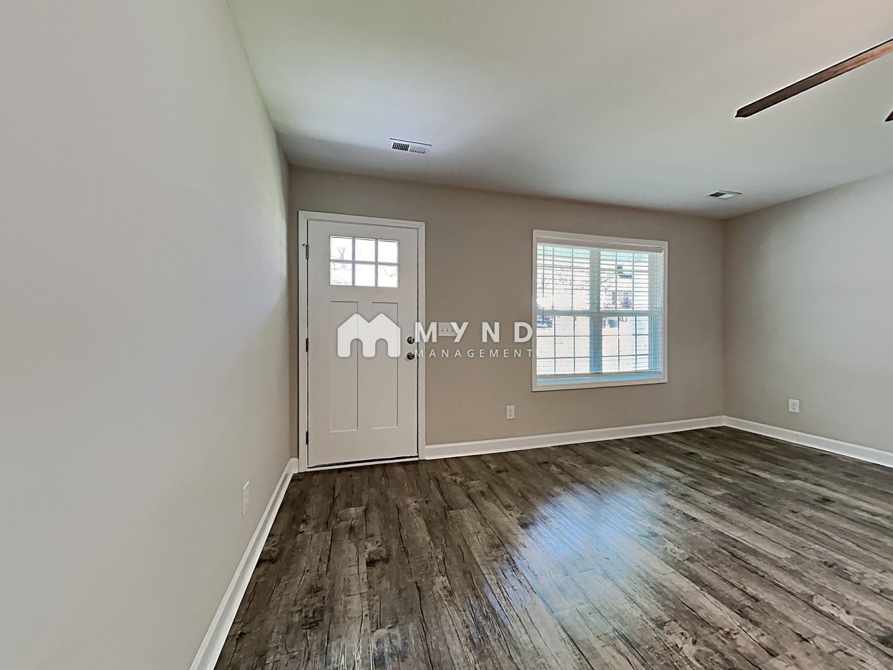 1411 Oakshade Ave - Photo 2 of 21