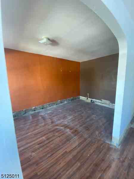 461 New Brunswick Ave - Photo 3 of 8