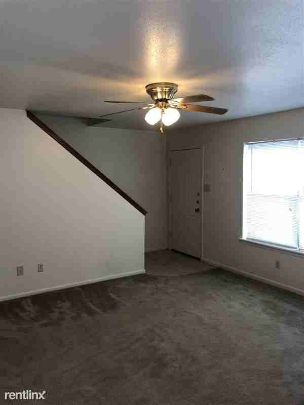 2813 Longmire Dr - Photo 2 of 19