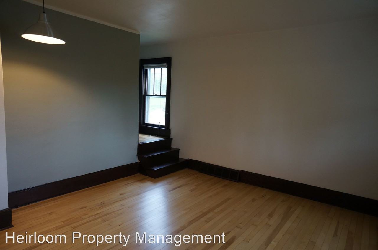 523 N 11th Ave W - Photo 3 of 14