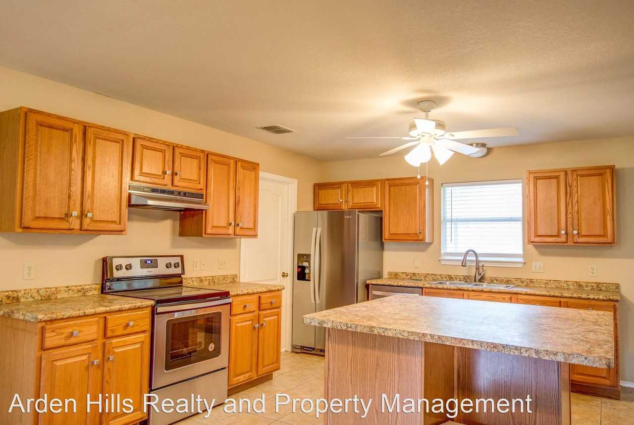 309 Queen Bee Dr - Photo 2 of 14