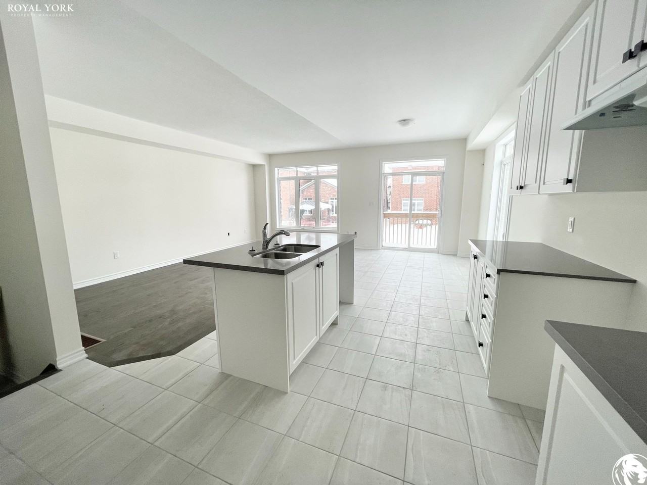 2284 Grainger Loop - Photo 3 of 20