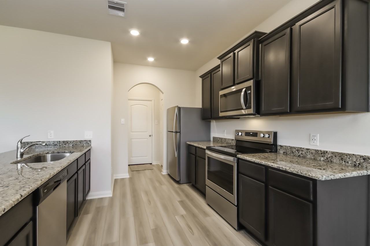 5911 Littoral Rd - Photo 3 of 15