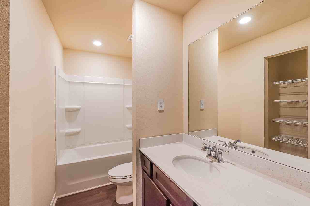 6031 Rainbow Row - Photo 6 of 8