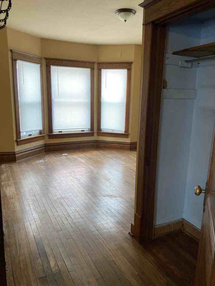 336 N Walnut St - Photo 2 of 9