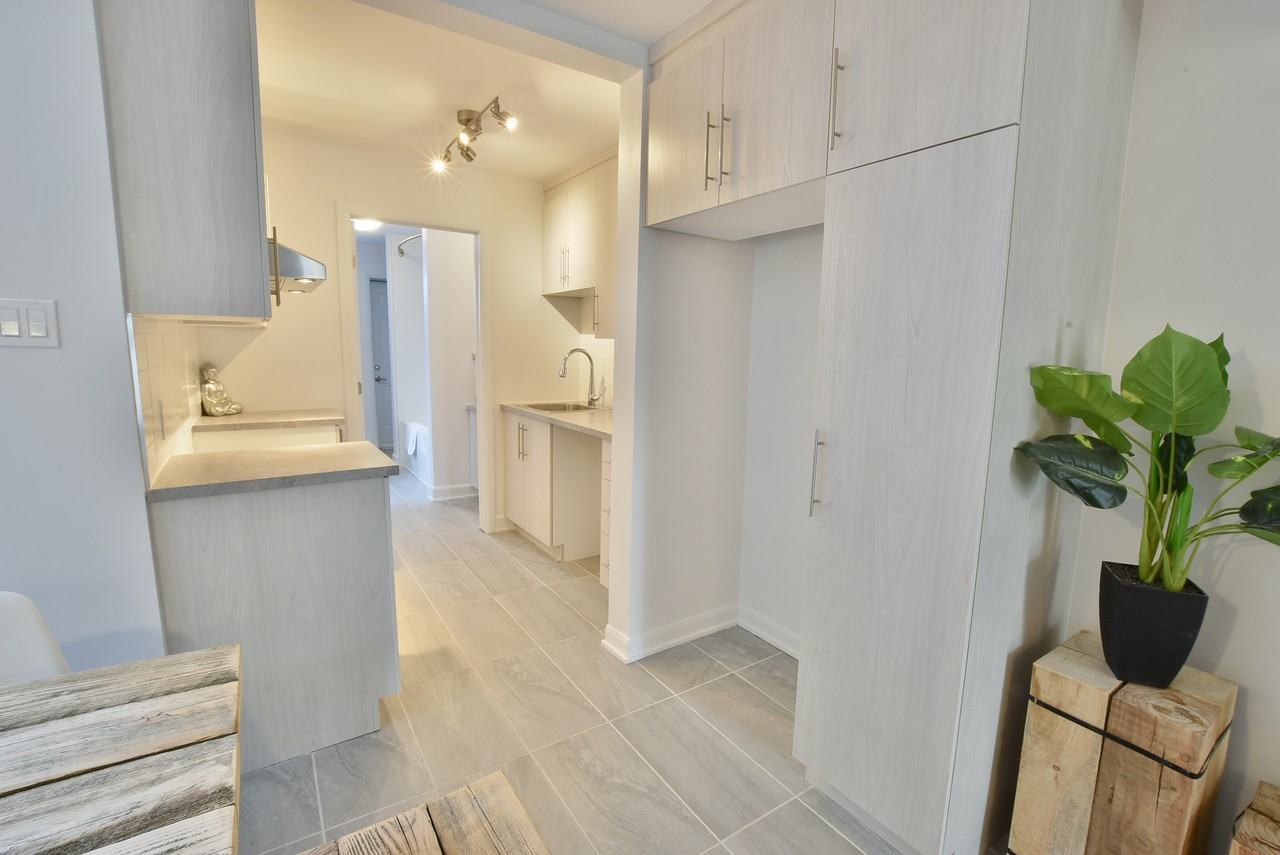 4615 Avenue Papineau - Photo 2 of 11