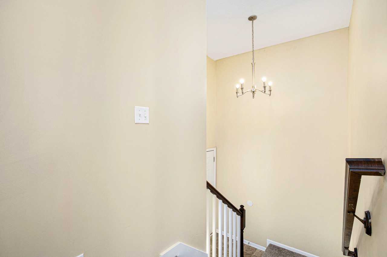 8326 N Nodaway Ave #8326 - Photo 7 of 8