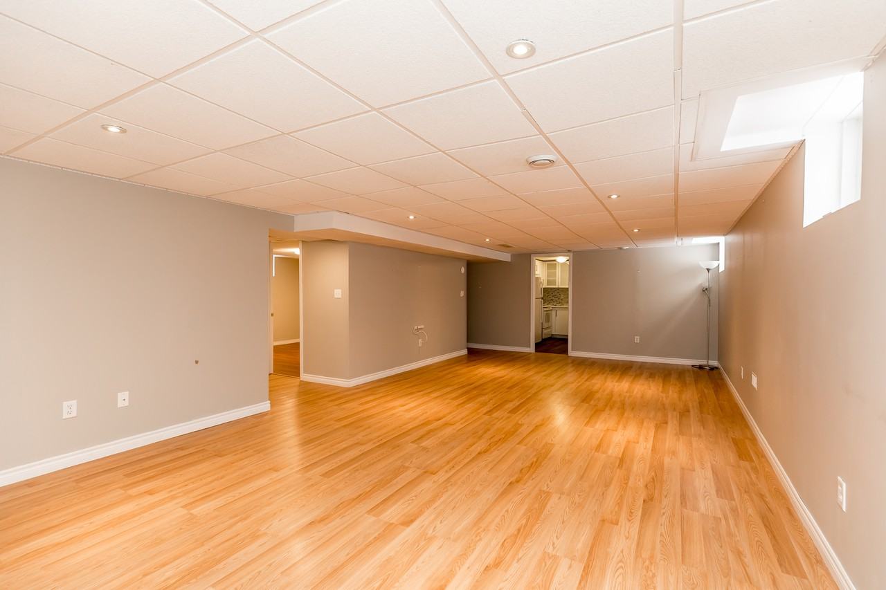 13 Michelle Drive - Photo 3 of 13