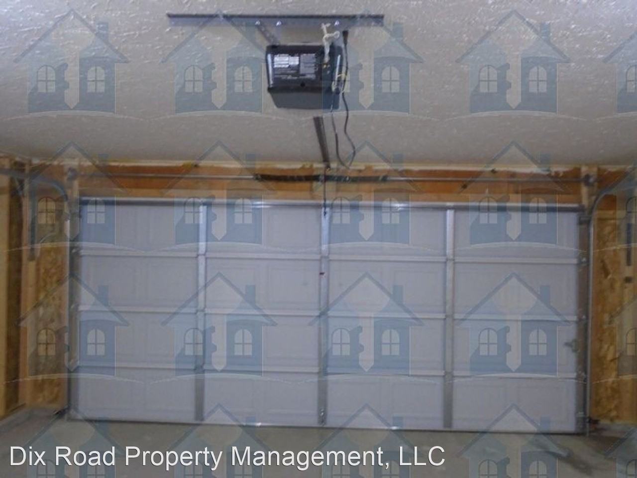 202 Wexford Dr - Photo 2 of 17