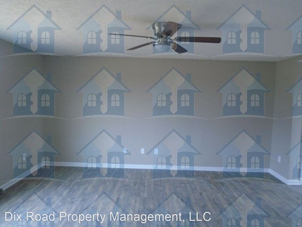 202 Wexford Dr - Photo 3 of 17