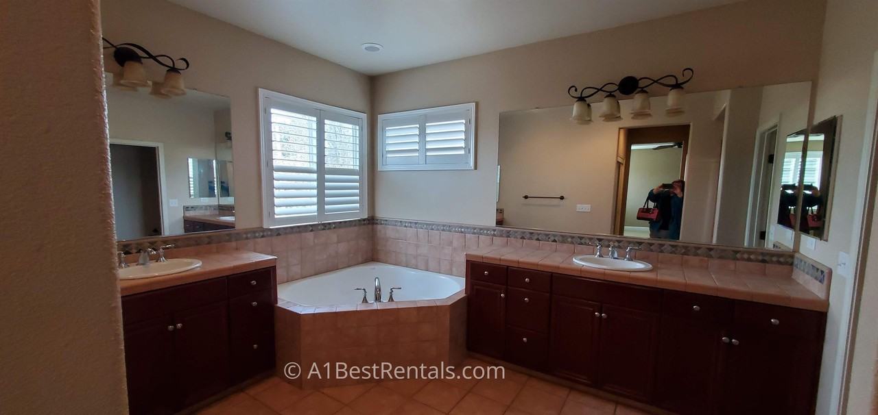 2016 Forest Glen Ct #1 - Photo 2 of 18