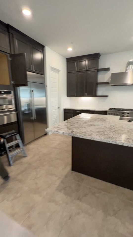 232 Clemens Court - Photo 7 of 34