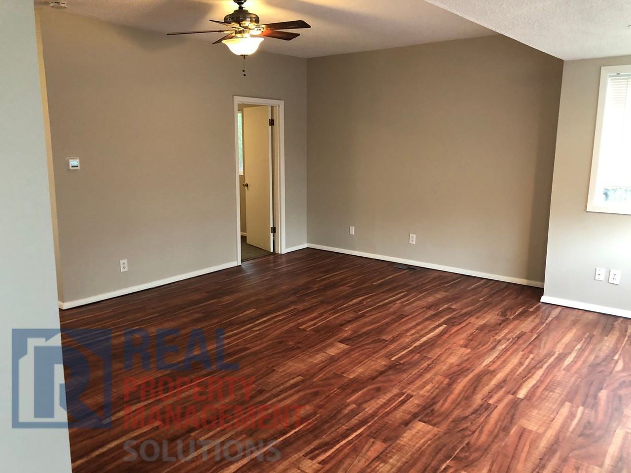 7110 Se Cora St - Photo 2 of 50