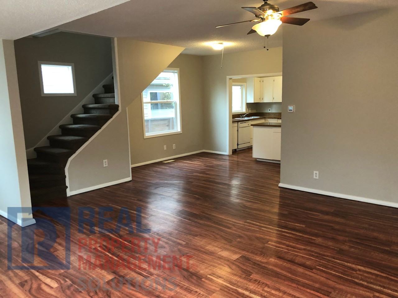 7110 Se Cora St - Photo 3 of 50