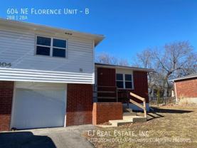 604 Northeast Florence Street #B - Photo 1 of 1
