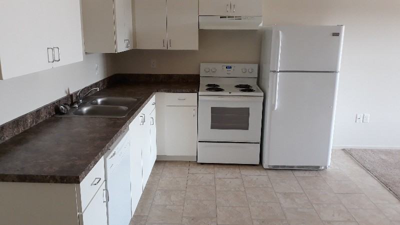 408 27th St - Photo 2 of 8