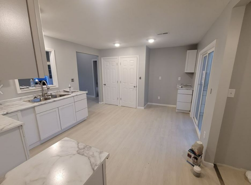 522 W Vinyard St - Photo 3 of 6