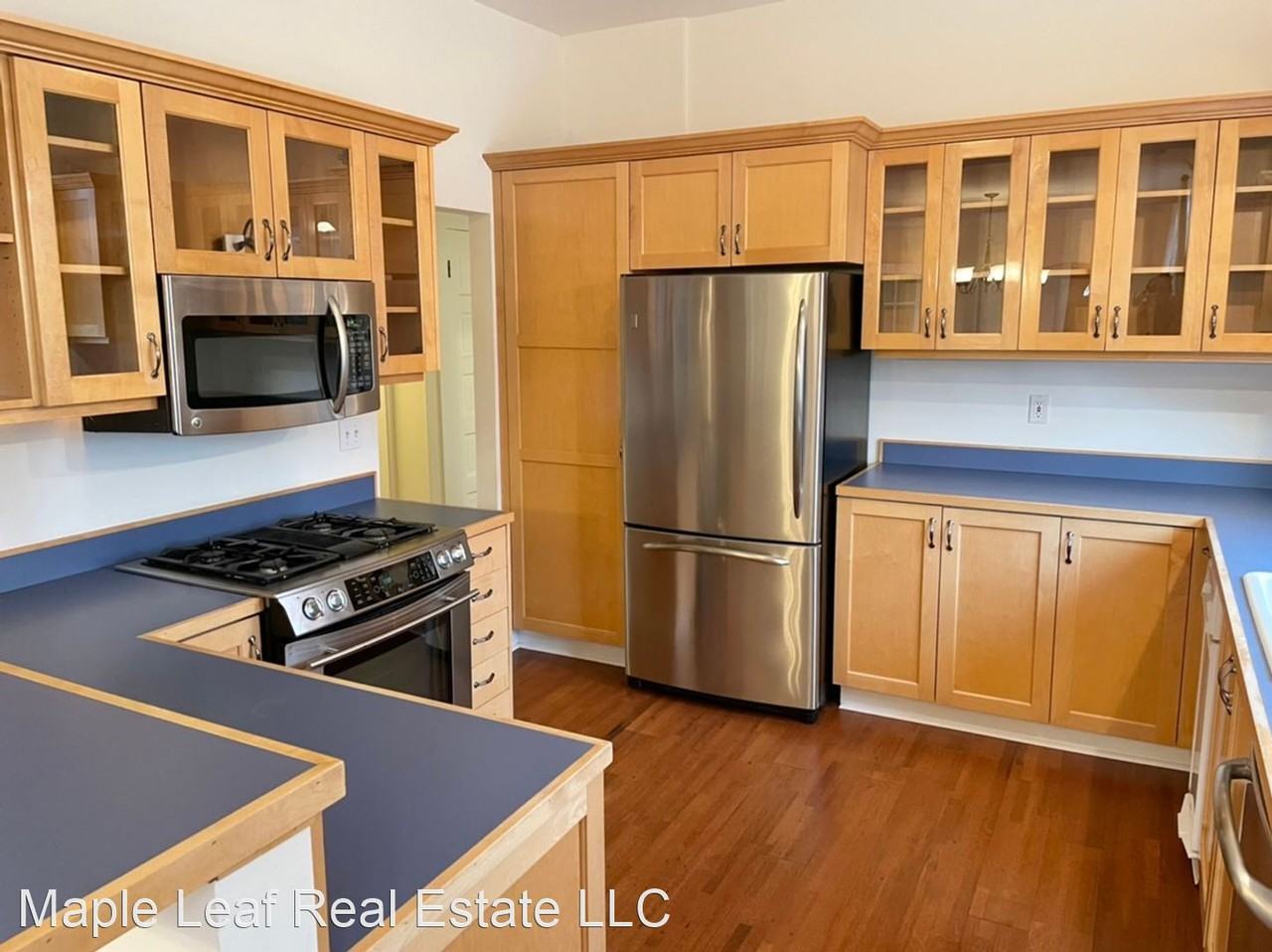 2000 Nw Canoe Pl - Photo 3 of 26