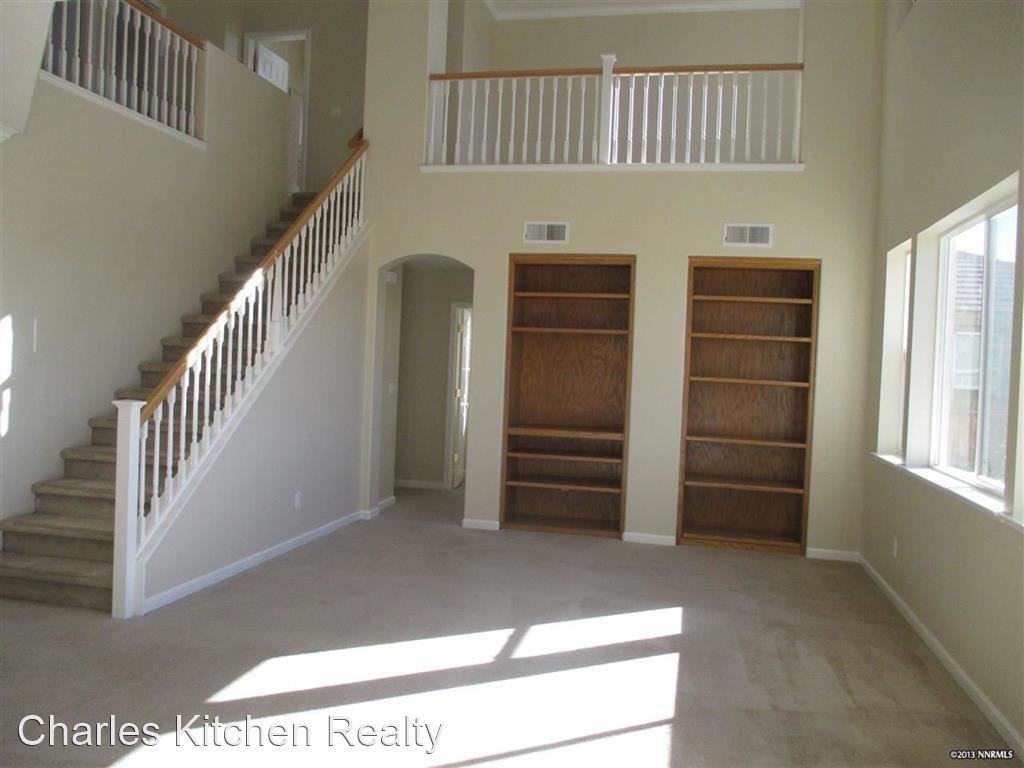 125 Calvert St - Photo 2 of 7