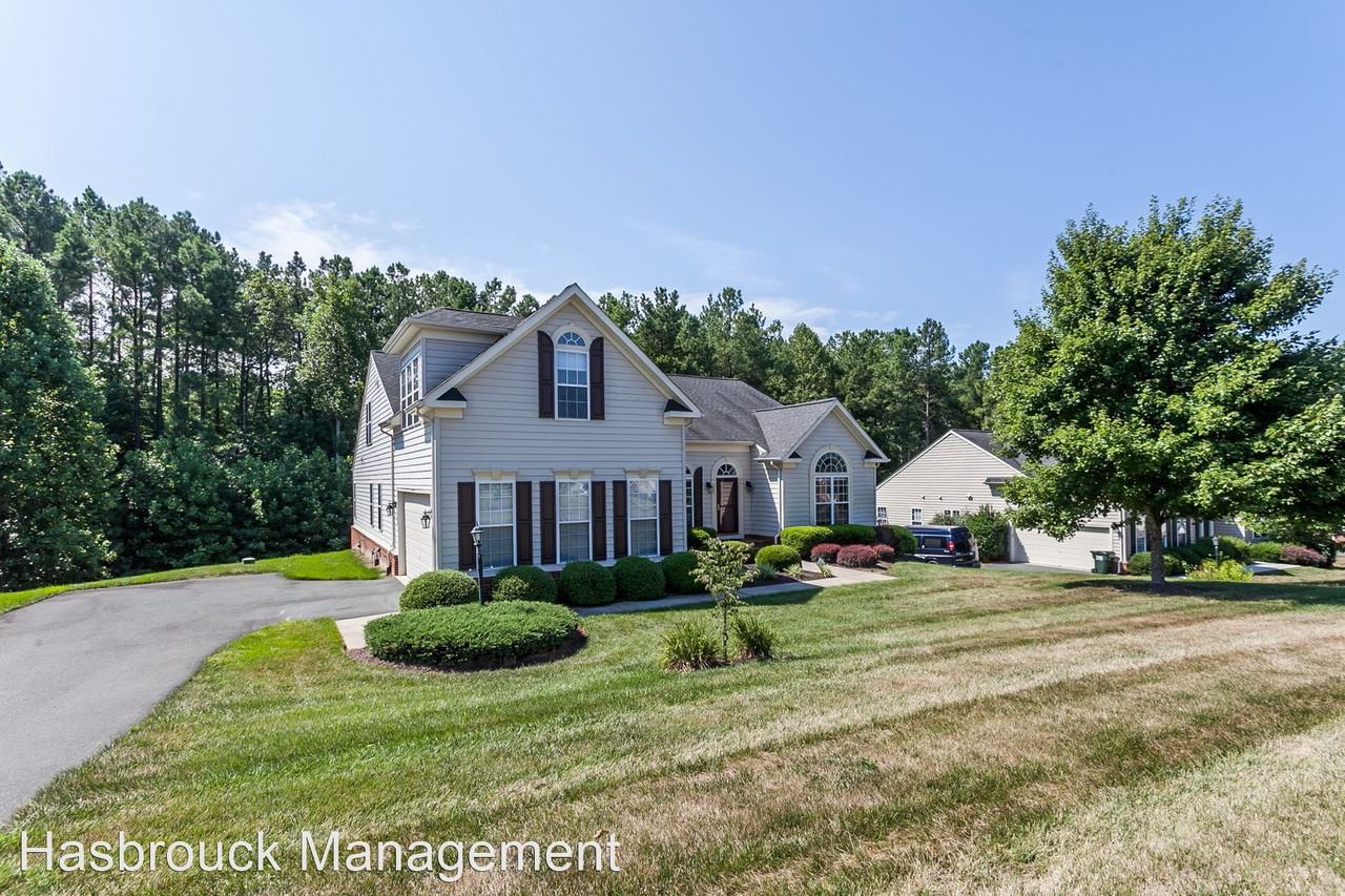 121 Whispering Woods Pl - Photo 2 of 36