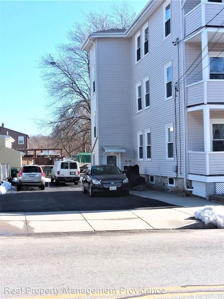 363 Logee Street - Photo 2 of 10