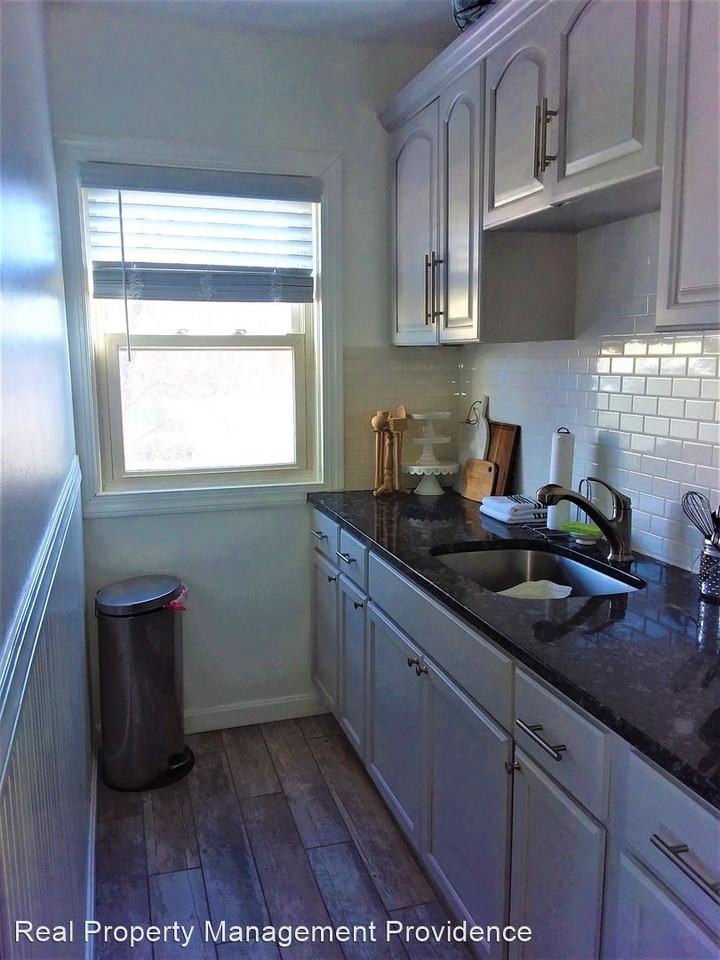 363 Logee Street - Photo 3 of 10