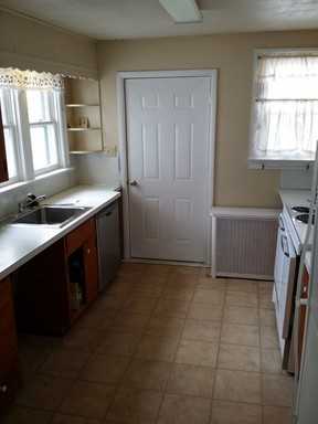 508 W 1st Ave #1 - Photo 2 of 9