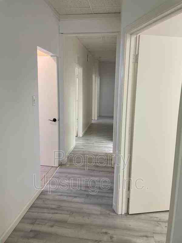 1901 Railroad Ave - Photo 2 of 16