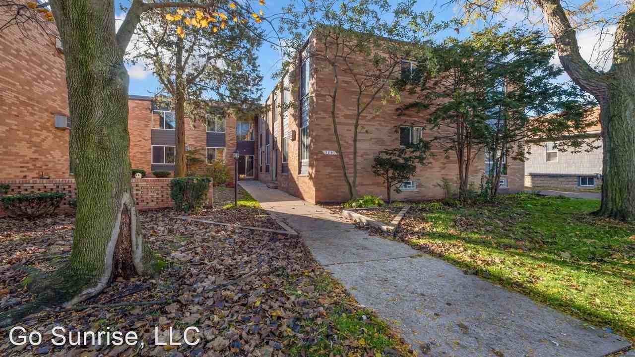 Vester Apartments - Photo 3 of 8