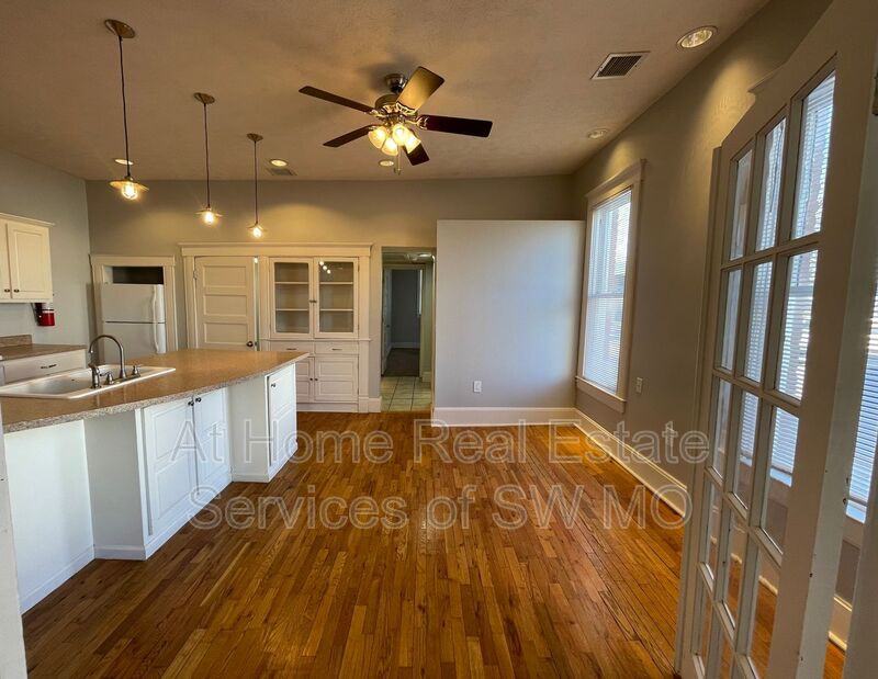 769 South Ave #C - Photo 4 of 8
