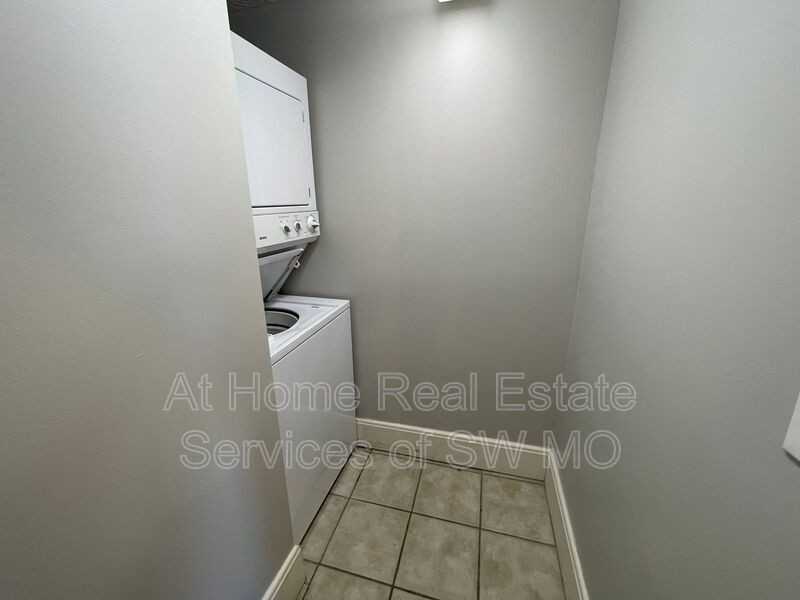 769 South Ave #C - Photo 5 of 8