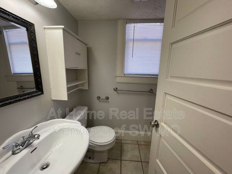 769 South Ave #C - Photo 6 of 8