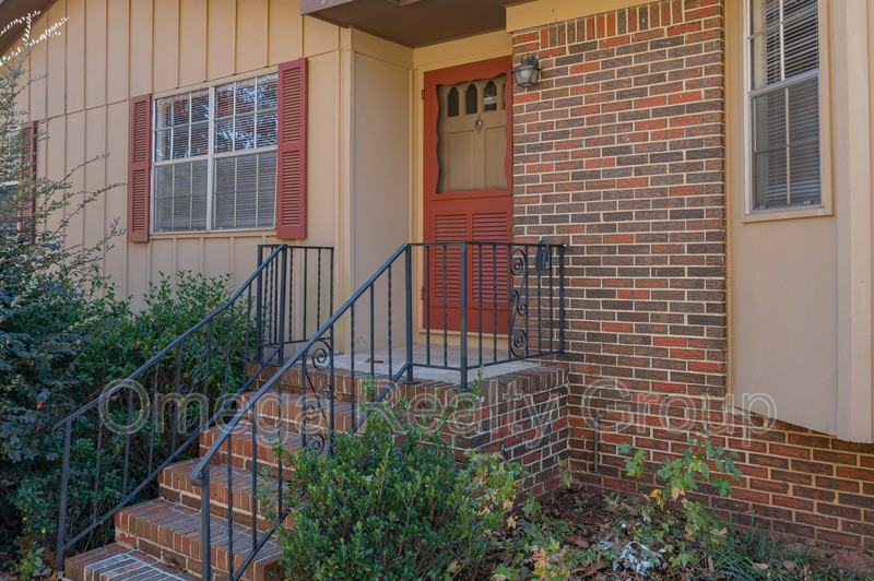 1313 Oak Ter - Photo 5 of 50