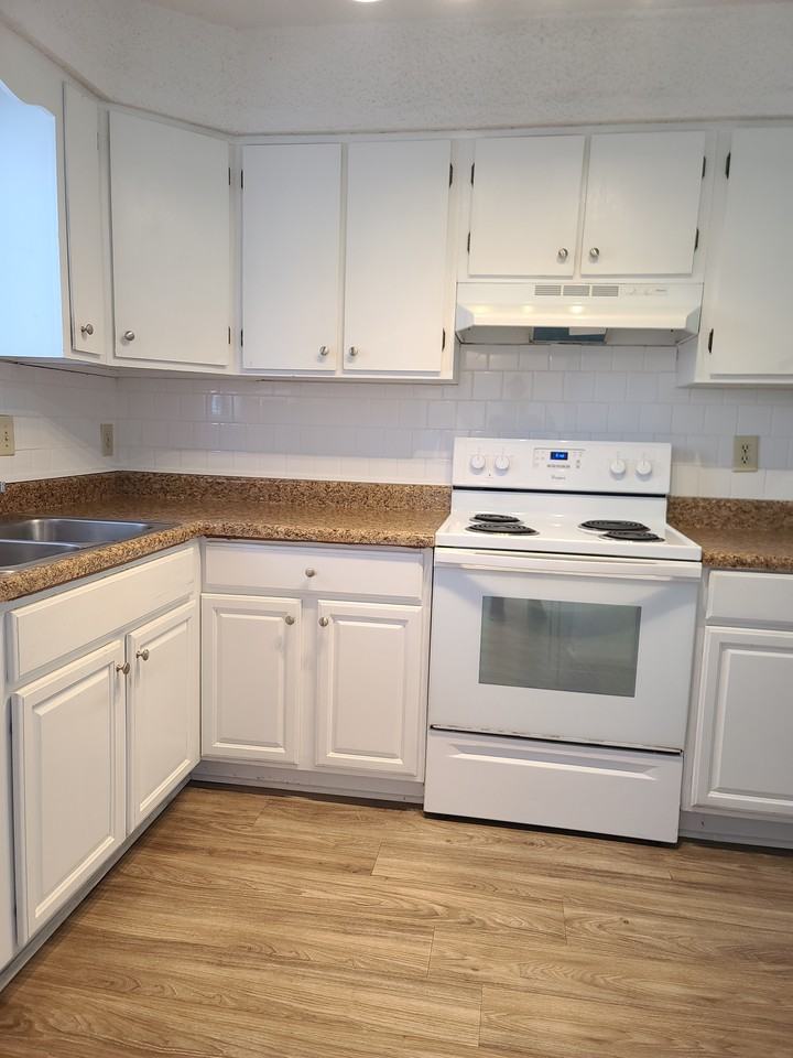 7371 Sandy Creek Dr - Photo 4 of 23