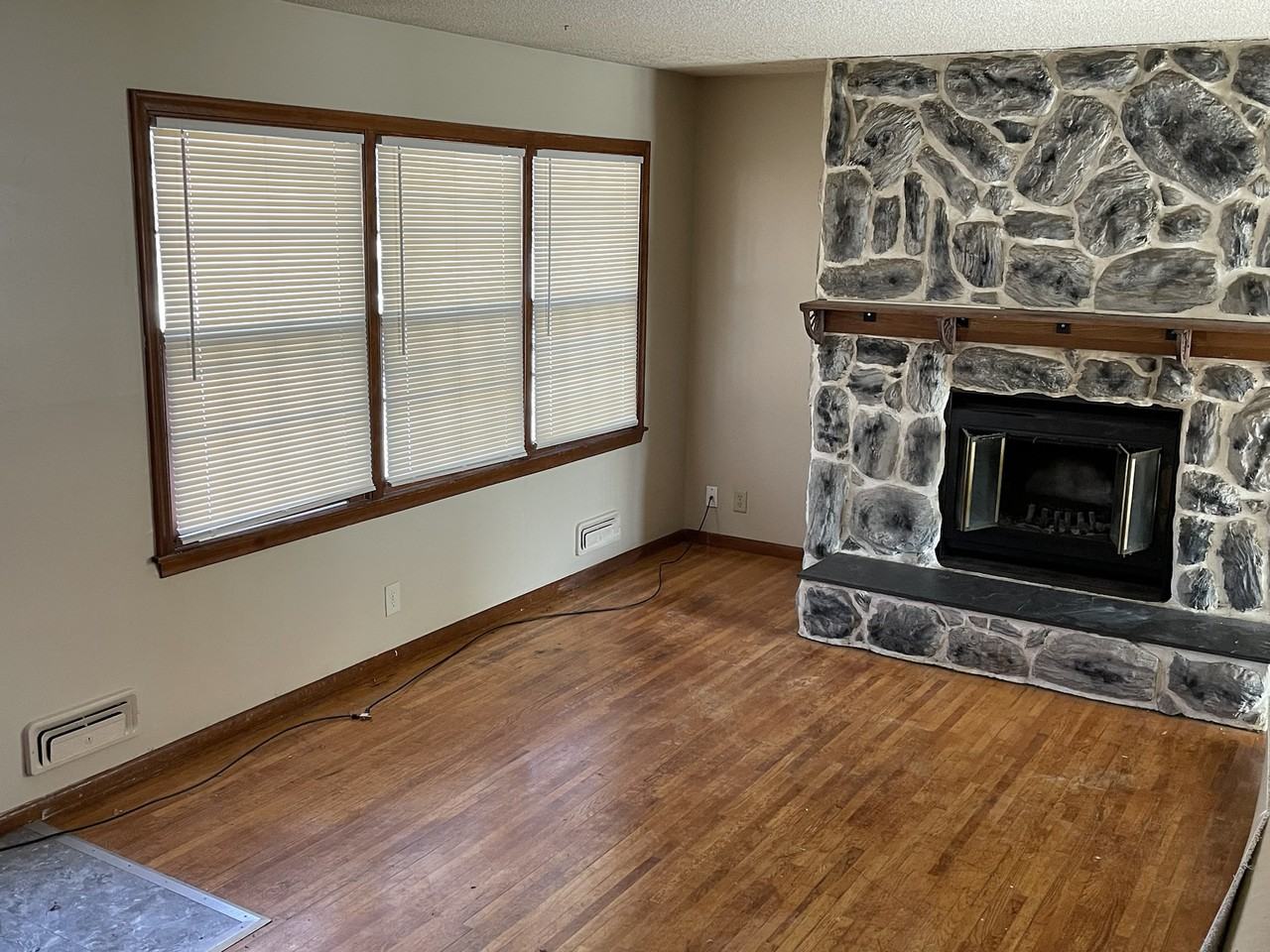 3054 116th Ave Nw - Photo 3 of 12