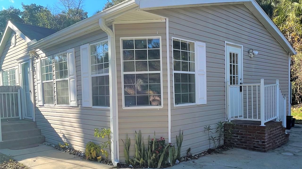 1955 Madre St - Photo 2 of 16
