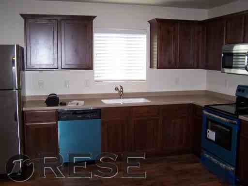 680 W 240 S - Photo 3 of 10