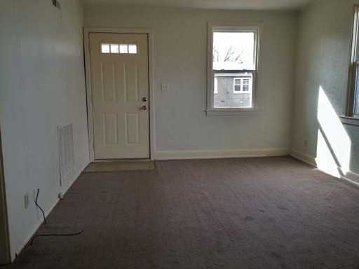 3304 Iowa Ave - Photo 3 of 16