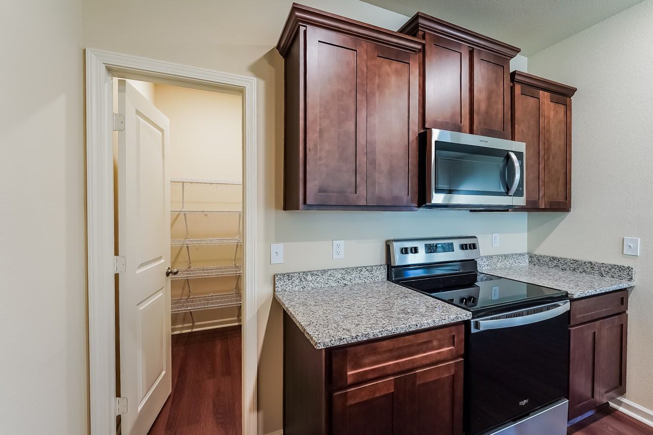 6061 Rainbow Row - Photo 2 of 15