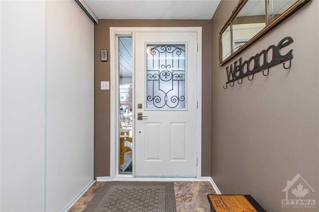 1439 Thurlow Street - Photo 3 of 27