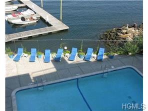 190 Schofield St - Photo 2 of 16