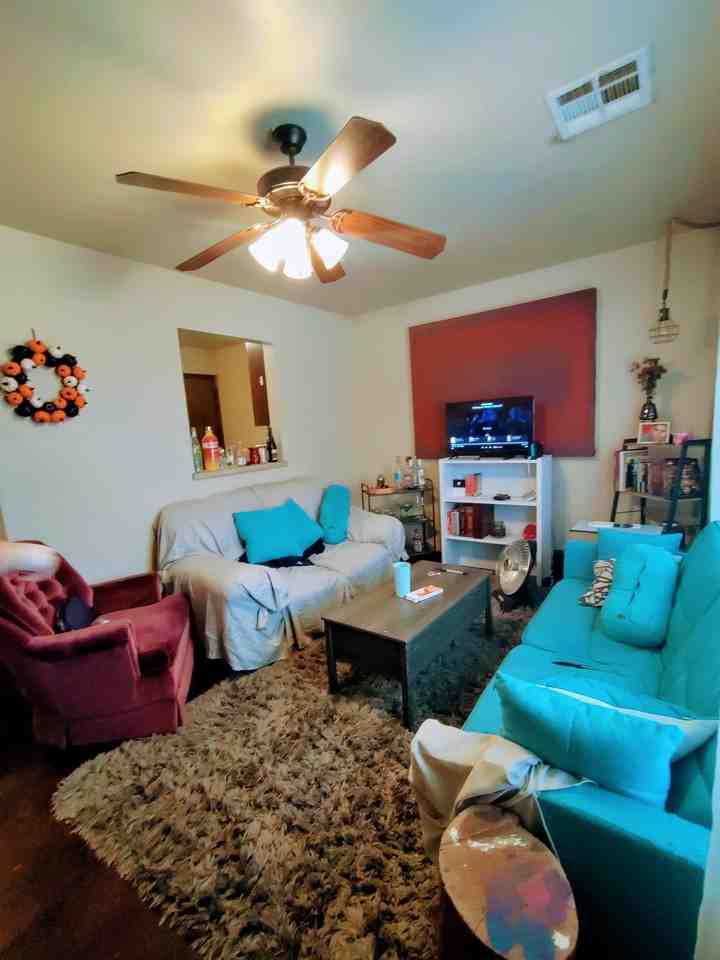 419 West Comanche Street - Photo 3 of 16