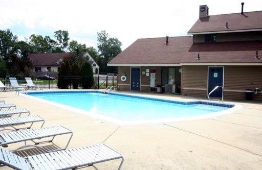 Briarcrest Condo Apartments 200 Briarcrest Dr, Ann Arbor, MI 48104