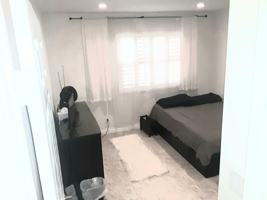 featured image of 1040 North Gardner Street #6