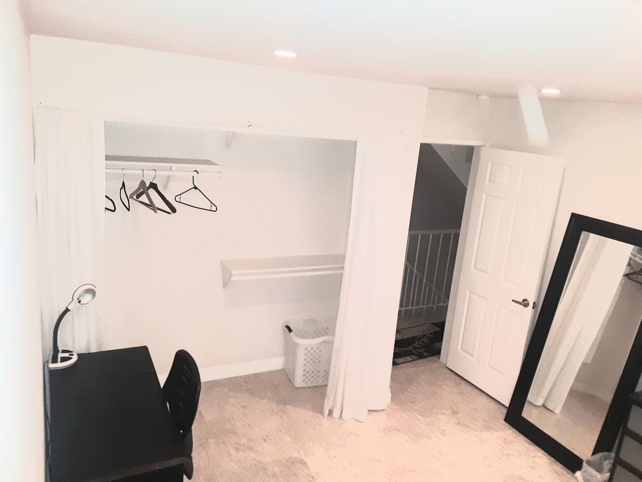 1040 North Gardner Street #6 - Photo 6 of 30