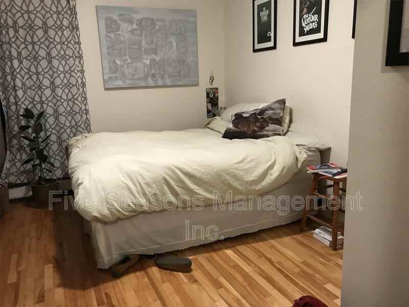 8 Park St #b - Photo 6 of 31