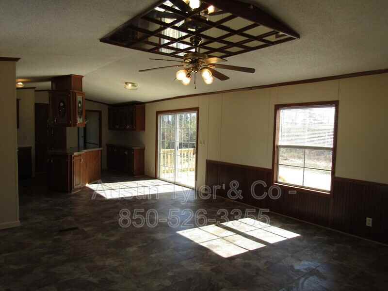 2416 Country Pines Ln - Photo 2 of 9