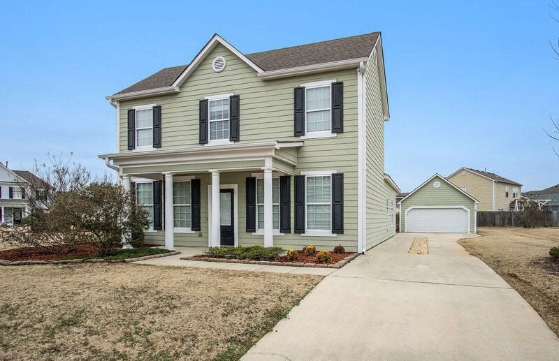 1055 Kelly Creek Way - Photo 2 of 28