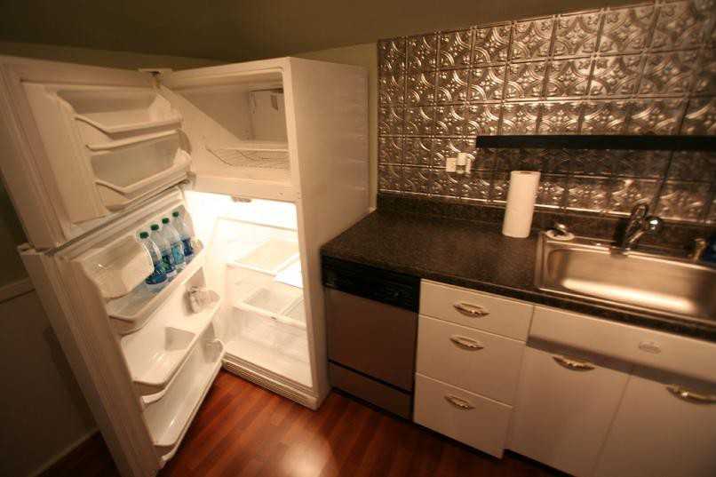 3721 California Avenue #3 - Photo 5 of 26